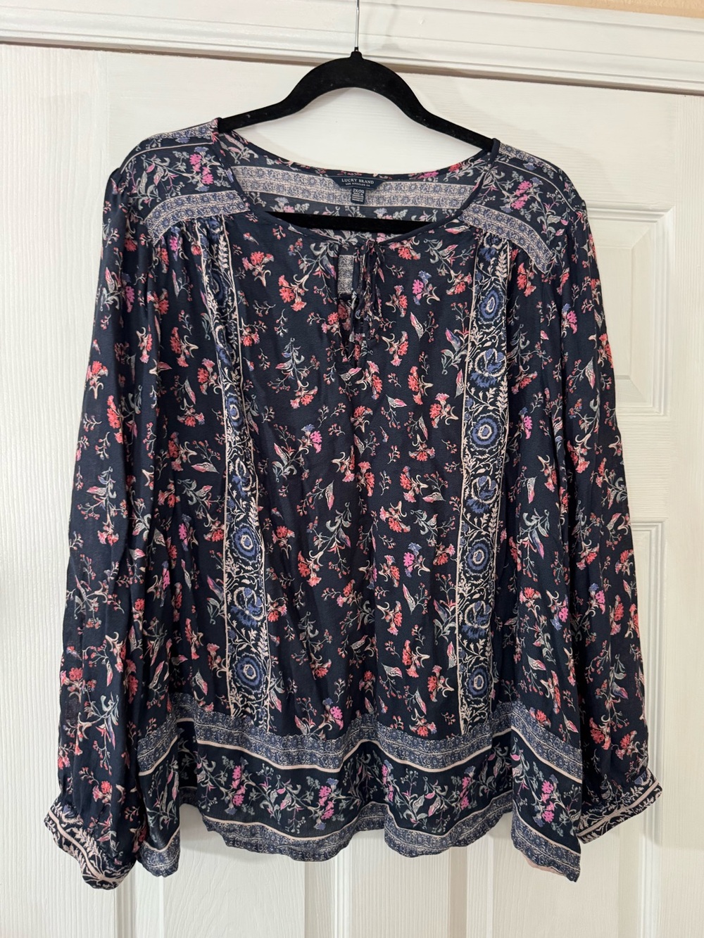Lucky Brand Navy Blue Boho Floral Top in 2x